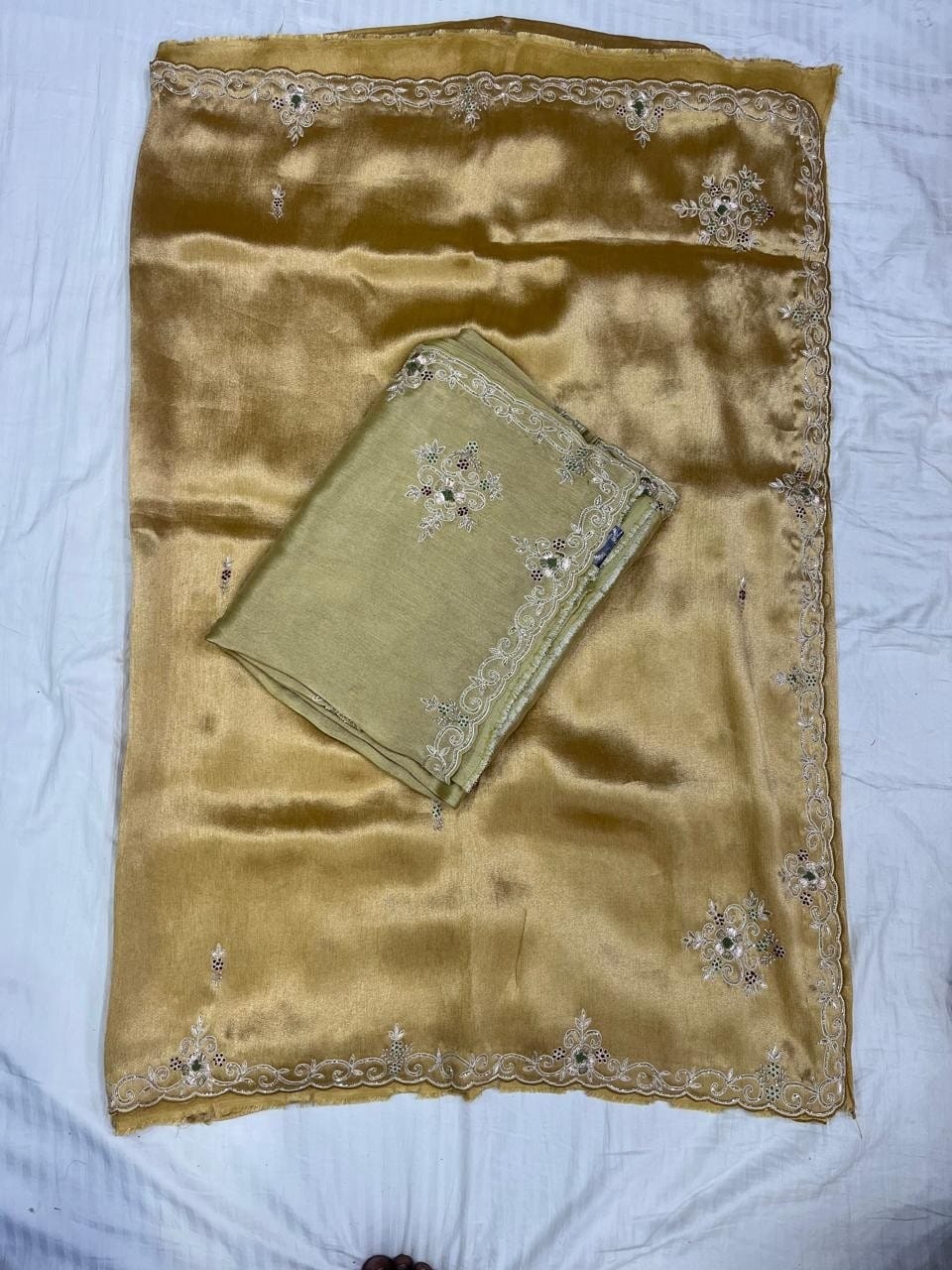 Traditional Handwork Saree for Puja | Kolkata Special Saree - Image 2